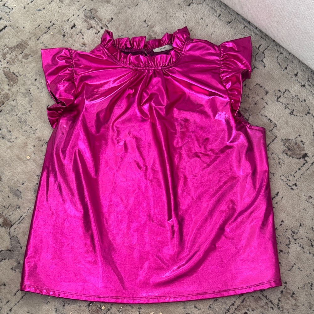 Jodifl Shiny Ruffle Sleeve Top